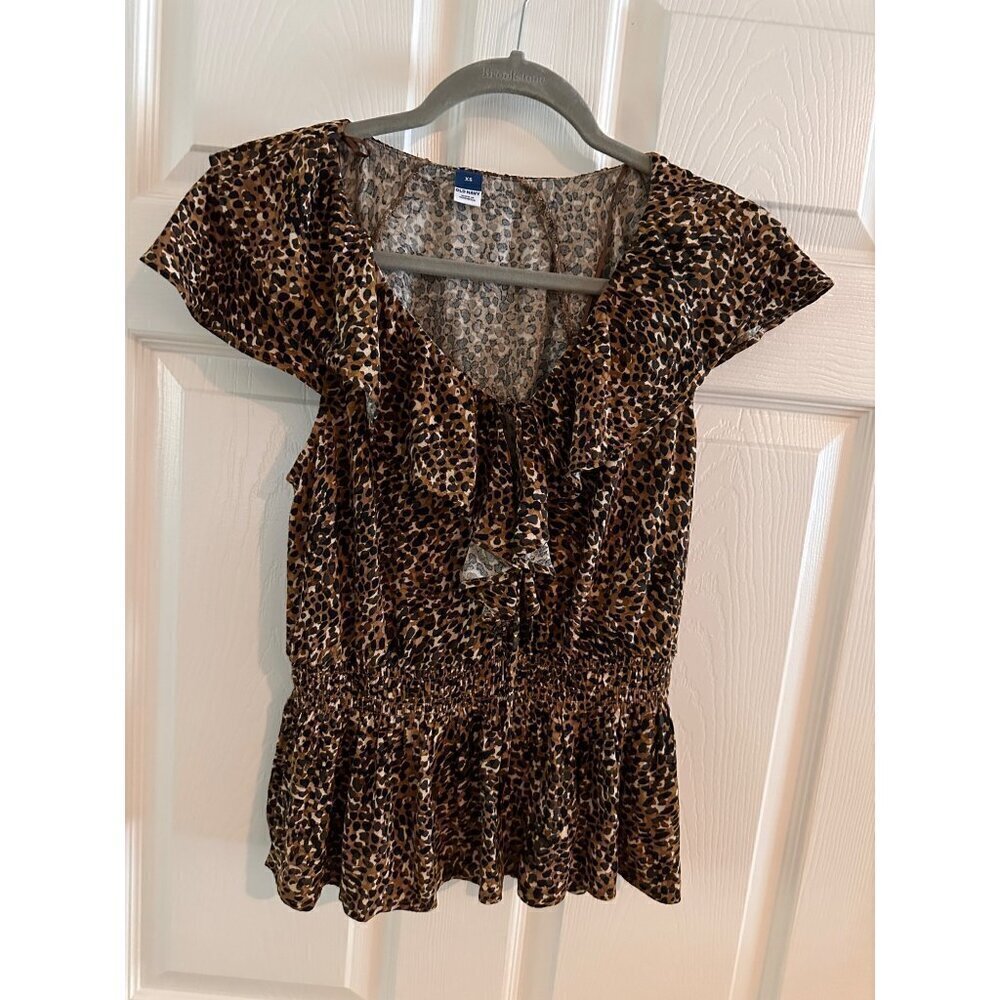 Old navy leopard peplum ruffle blouse size XS